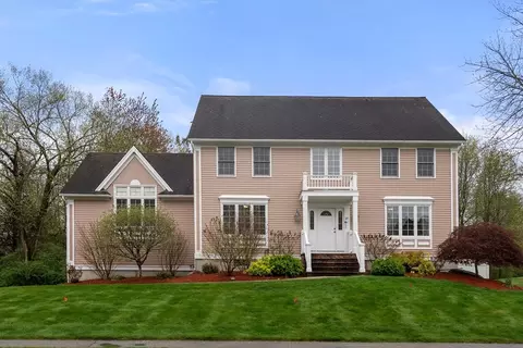 20 Scotland Dr, Tewksbury, MA 01876