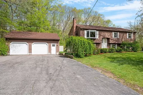 110 Mill St, Franklin, MA 02038