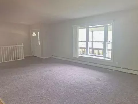 39 Ruggles St, Hardwick, MA 01037 photo 5
