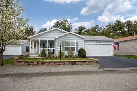 53 Willowbend Blvd, Plymouth, MA 02360