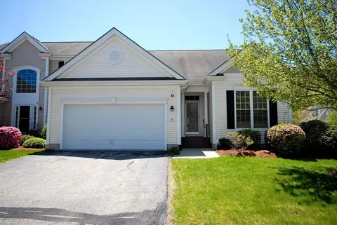 38 Heather Ln #38, Stow, MA 01775