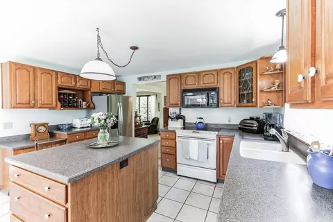 60 Bayshore Dr, Mashpee, MA 02649 photo 9