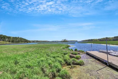 60 Bayshore Dr, Mashpee, MA 02649 photo 3