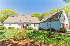 60 Bayshore Dr, Mashpee, MA 02649
