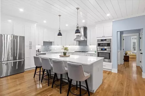 Kitchen - 36 Ralyn Rd, Cotuit, MA 02635 photo 3 of 4
