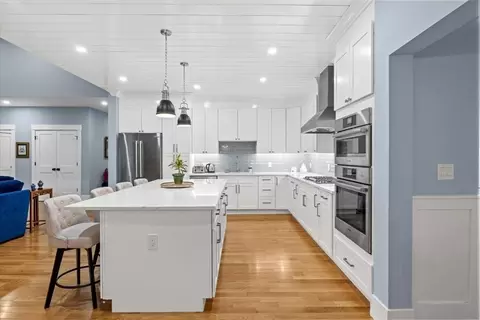 Kitchen - 36 Ralyn Rd, Cotuit, MA 02635 photo 2 of 4