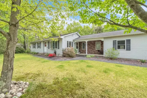 233 Bay Rd, Belchertown, MA 01007