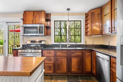 38 Kensington, Sandwich, MA 02563