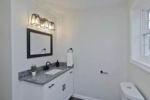 Bath - 2089 Oak St, Palmer, MA 01080 photo 3 of 6