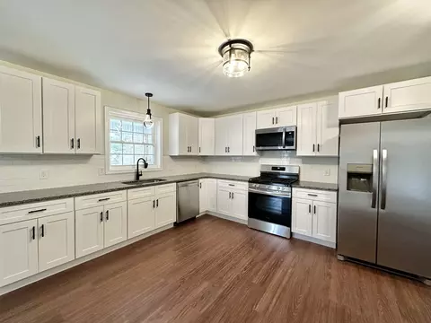 Kitchen - 2089 Oak St, Palmer, MA 01080 photo 1 of 2