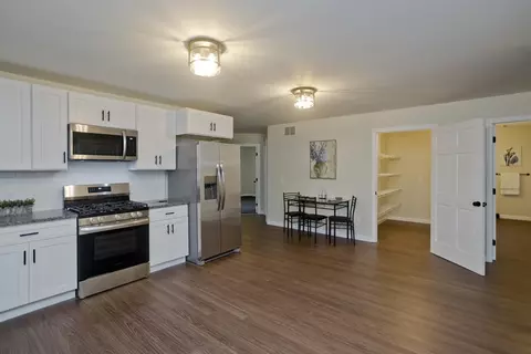 Kitchen - 2089 Oak St, Palmer, MA 01080 photo 2 of 2