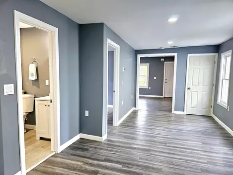 Entry Way - 9 Wellington St, Webster, MA 01570 photo 3 of 4