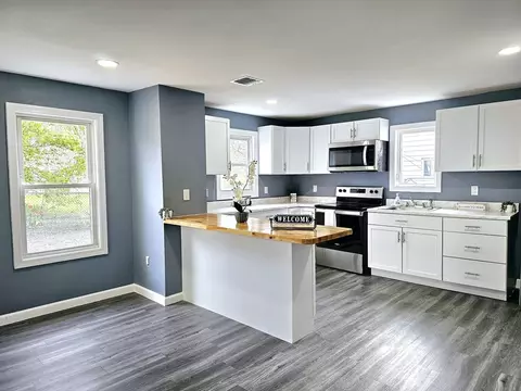 Kitchen - 9 Wellington St, Webster, MA 01570 photo 3 of 7