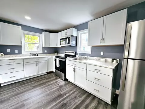 Kitchen - 9 Wellington St, Webster, MA 01570 photo 4 of 7