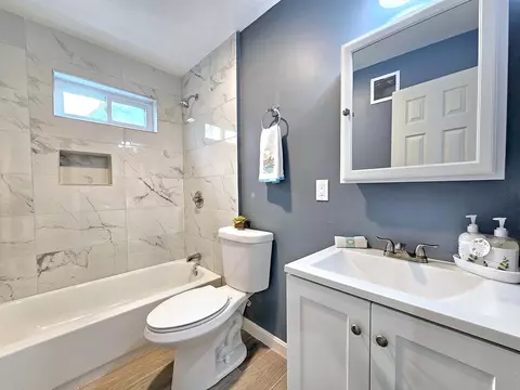 Bath - 9 Wellington St, Webster, MA 01570 photo 1 of 2