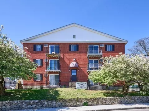 56 Edgeworth #22, Worcester, MA 01605
