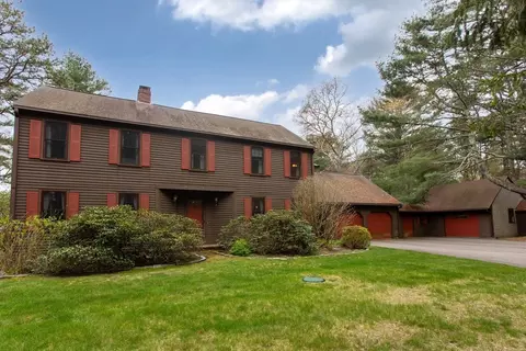 78 Halfway Pond Rd, Plymouth, MA 02360