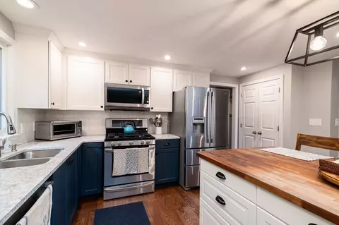 Kitchen - 1 Garrett Dr, Norton, MA 02766 photo 3 of 6