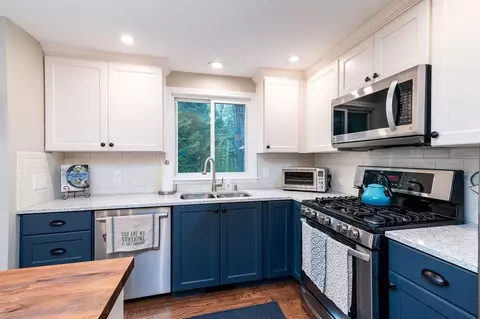 Kitchen - 1 Garrett Dr, Norton, MA 02766 photo 2 of 6