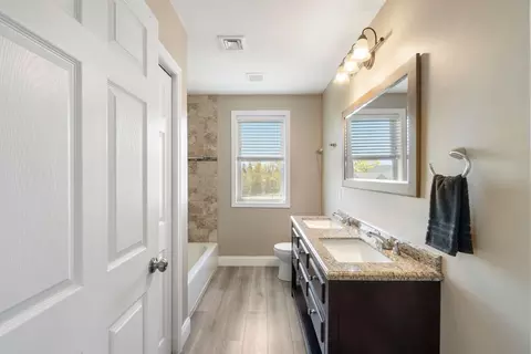 Bath - 348 Canton, Randolph, MA 02368 photo 2 of 2