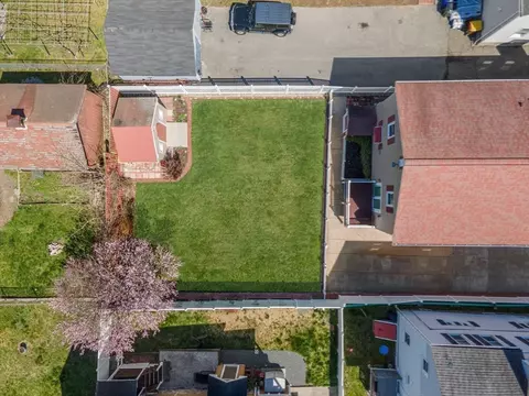 View/Area - 99 Swindells St, Fall River, MA 02723 photo 3 of 3