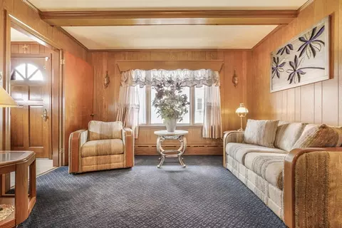 Living - 99 Swindells St, Fall River, MA 02723 photo 1 of 1