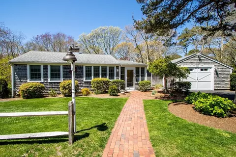 303 Maple St, Barnstable, MA 02668 photo 1