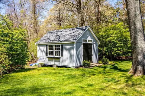 303 Maple St, Barnstable, MA 02668 photo 32