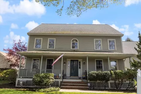 10 Auburndale Rd, Marblehead, MA 01945