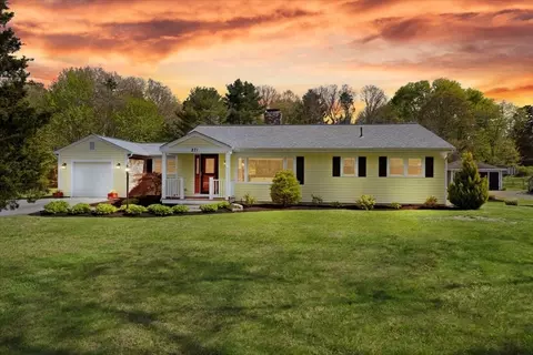 271 Barlows Landing Rd, Bourne, MA 02559