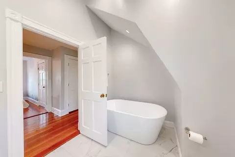 Bath - 89 Pearson Ave #2, Somerville, MA 02144 photo 2 of 3