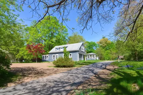 169 Concord St, Holliston, MA 01746