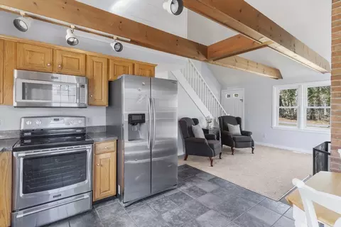 12 Briggs Ave, Plymouth, MA 02360