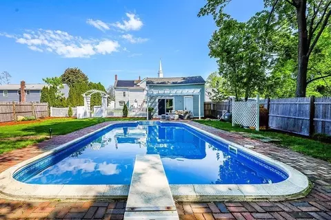 Exterior - 28 Maple St, Mendon, MA 01756 photo 7 of 9