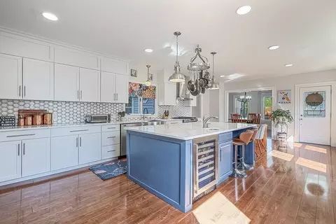 Kitchen - 28 Maple St, Mendon, MA 01756 photo 3 of 6