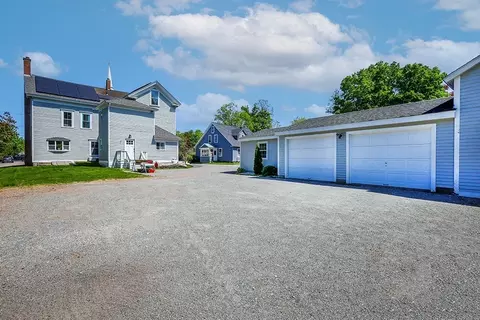 Exterior - 28 Maple St, Mendon, MA 01756 photo 2 of 9