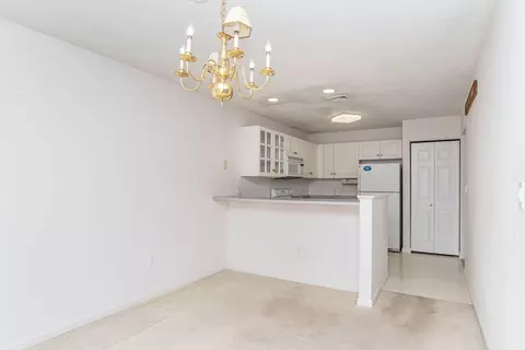 Dining - 700 Shore Dr #914, Fall River, MA 02721 photo 1 of 1