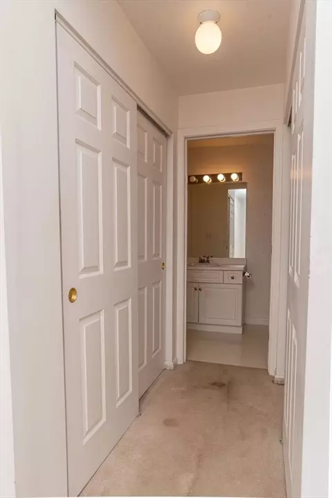 Entry Way - 700 Shore Dr #914, Fall River, MA 02721 photo 2 of 2