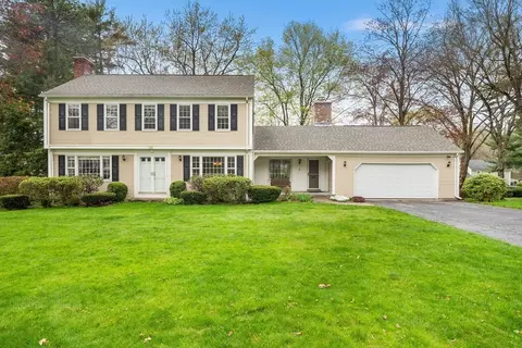 196 Concord Rd, Longmeadow, MA 01106