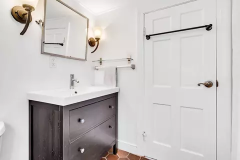 Bath - 262 School St, Acton, MA 01720 photo 1 of 2