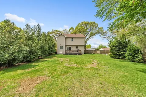 81 Jacob St, Chicopee, MA 01020 photo 38