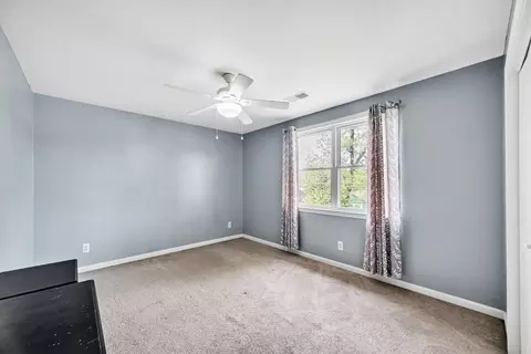 81 Jacob St, Chicopee, MA 01020 photo 26