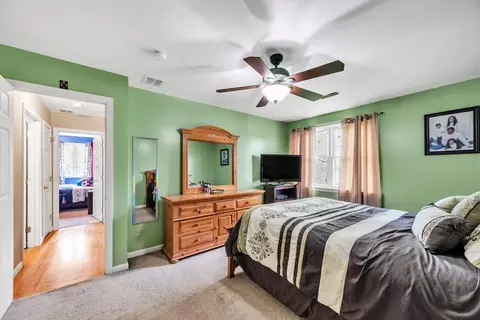 81 Jacob St, Chicopee, MA 01020 photo 20