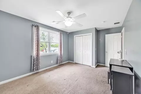 81 Jacob St, Chicopee, MA 01020 photo 28