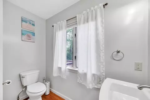 81 Jacob St, Chicopee, MA 01020 photo 30