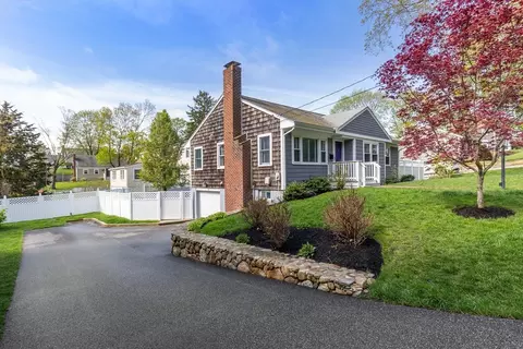 21 Linscott Rd, Hingham, MA 02043 photo 5