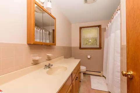 Bath - 18 Pine Ridge Dr, Ayer, MA 01432 photo 1 of 1