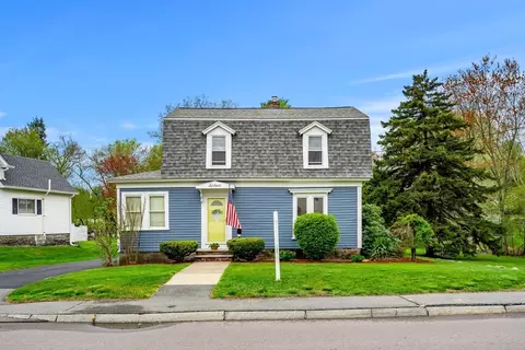 16 Williams St, Taunton, MA 02780