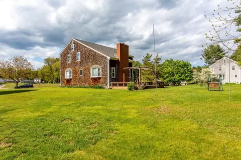 Exterior - 25 Quequechan Cir, Raynham, MA 02767 photo 4 of 6