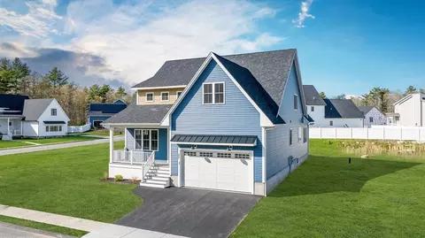 11 Nantucket Dr, Mattapoisett, MA 02739